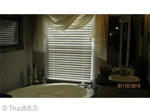 6960 Wright Rd, Thomasville, NC 27360 photo 14
