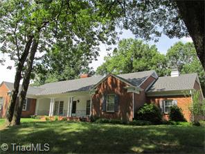307 Shadow Valley Rd, High Point, NC 27262 photo 1