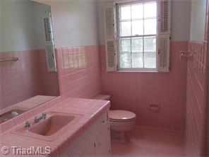 307 Shadow Valley Rd, High Point, NC 27262 photo 17