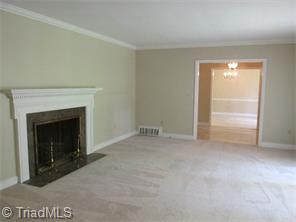 307 Shadow Valley Rd, High Point, NC 27262 photo 4