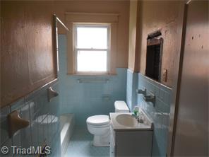 1111 Cedrow Dr, High Point, NC 27260 photo 6