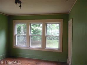 1111 Cedrow Dr, High Point, NC 27260 photo 9