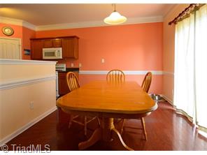 869 Hedgepath Ter, High Point, NC 27265 photo 9