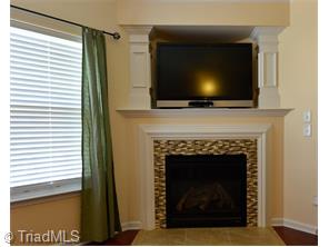 869 Hedgepath Ter, High Point, NC 27265 photo 5