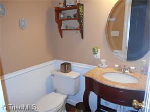 2443 Gordon Rd, High Point, NC 27265 photo 8