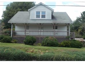 310 Staples Ave, Stuart, VA 24171 photo 1