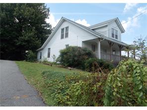 310 Staples Ave, Stuart, VA 24171 photo 3