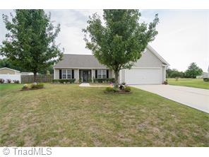 1254 Silverstone Ct, High Point, NC 27265 photo 21