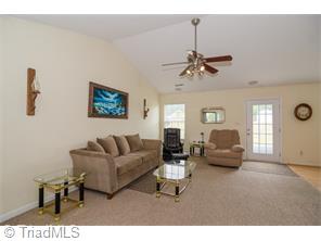 1254 Silverstone Ct, High Point, NC 27265 photo 10