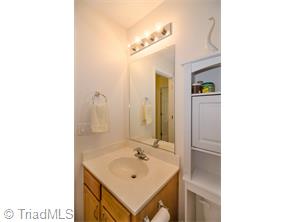 1254 Silverstone Ct, High Point, NC 27265 photo 14