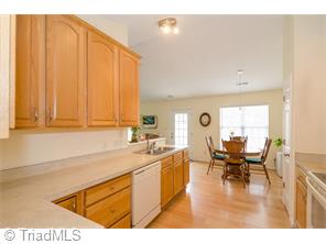 1254 Silverstone Ct, High Point, NC 27265 photo 4