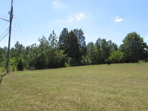 5737 Fairview Church Rd, Trinity, NC 27370 photo 1