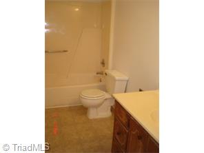 1438 Bailey Cir, High Point, NC 27262 photo 13