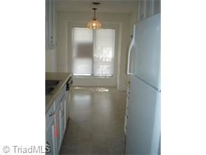 1438 Bailey Cir, High Point, NC 27262 photo 6
