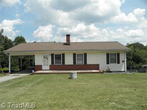 207 Meredith Dr, Trinity, NC 27370 photo 1