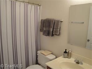 742 Celtic Crossing Dr, High Point, NC 27265 photo 10