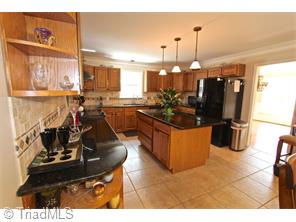 7630 Rolling Oak Ct, Clemmons, NC 27012 photo 5