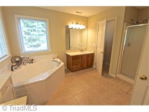 7630 Rolling Oak Ct, Clemmons, NC 27012 photo 15