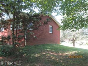 3837 E Pine St, Mount Airy, NC 27030 photo 6