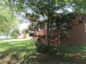 3837 E Pine St, Mount Airy, NC 27030 photo 5