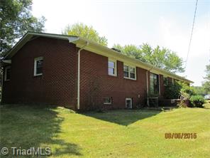 3837 E Pine St, Mount Airy, NC 27030 photo 7