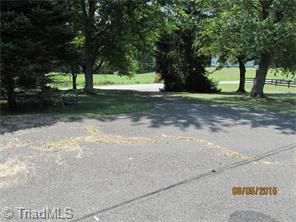 3837 E Pine St, Mount Airy, NC 27030 photo 9