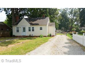 208 E Moore Ave, High Point, NC 27263 photo 1