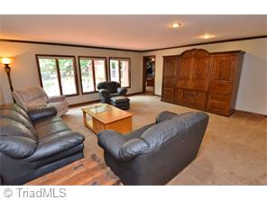  5622 Northlake Dr, Greensboro, NC 27410 photo 6