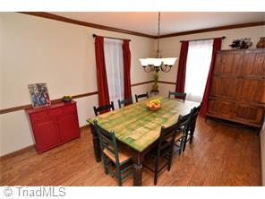  5622 Northlake Dr, Greensboro, NC 27410 photo 8