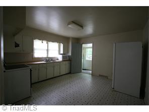 3734 Rolling Rd, High Point, NC 27265 photo 5