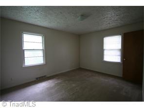 3734 Rolling Rd, High Point, NC 27265 photo 10
