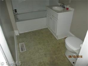 513 Walnut St, Eden, NC 27288 photo 7