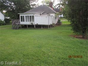 513 Walnut St, Eden, NC 27288 photo 3