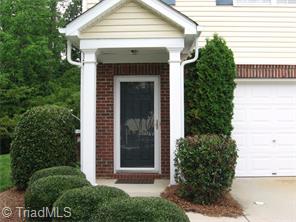 3905 Tarrant Trace Cir, High Point, NC 27265 photo 2
