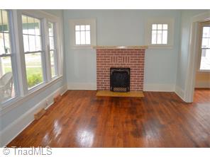 811 Carrick St, High Point, NC 27262 photo 7