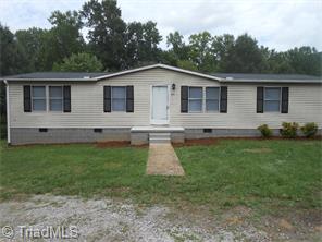 1055 Pine Tree Dr, Pinnacle, NC 27043 photo 2