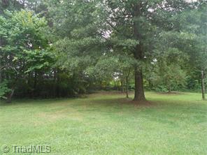 1055 Pine Tree Dr, Pinnacle, NC 27043 photo 7