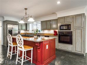 1807 Chestnut Dr, High Point, NC 27262 photo 14