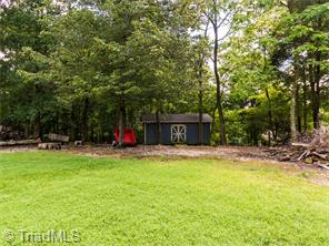 1807 Chestnut Dr, High Point, NC 27262 photo 27