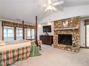 1807 Chestnut Dr, High Point, NC 27262 photo 19