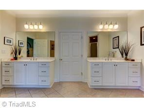 419 Deer Path, Eden, NC 27288 photo 15