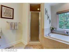 419 Deer Path, Eden, NC 27288 photo 17