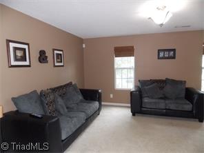 1216 Hampton Park Dr, High Point, NC 27265 photo 4