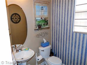 1111 Hampton Park Dr, High Point, NC 27265 photo 12