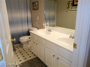 1111 Hampton Park Dr, High Point, NC 27265 photo 24