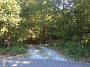 2510 Midview Dr, High Point, NC 27265 photo 2