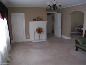 1015 Freedom Ln, Pinnacle, NC 27043 photo 3