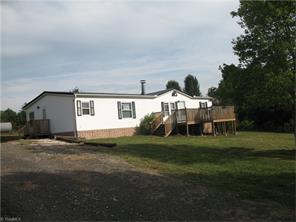 1603 Huffman Fork Rd, Purlear, NC 28665 photo 1