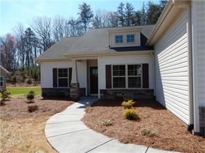 221 Pilot Bluff Dr, King, NC 27021 photo 2