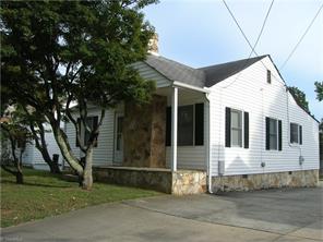 624 Springfield Rd E, High Point, NC 27263 photo 1